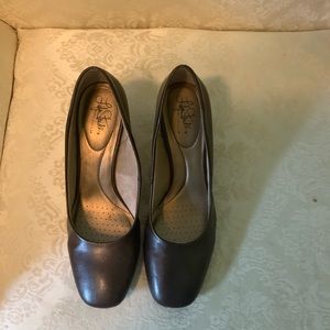 Lifestride heels size 9.5. Very comfortable